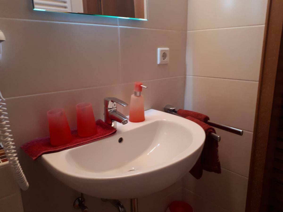 Apartmenthaus Sonnenschein วินเทอร์แบร์ก ภายนอก รูปภาพ